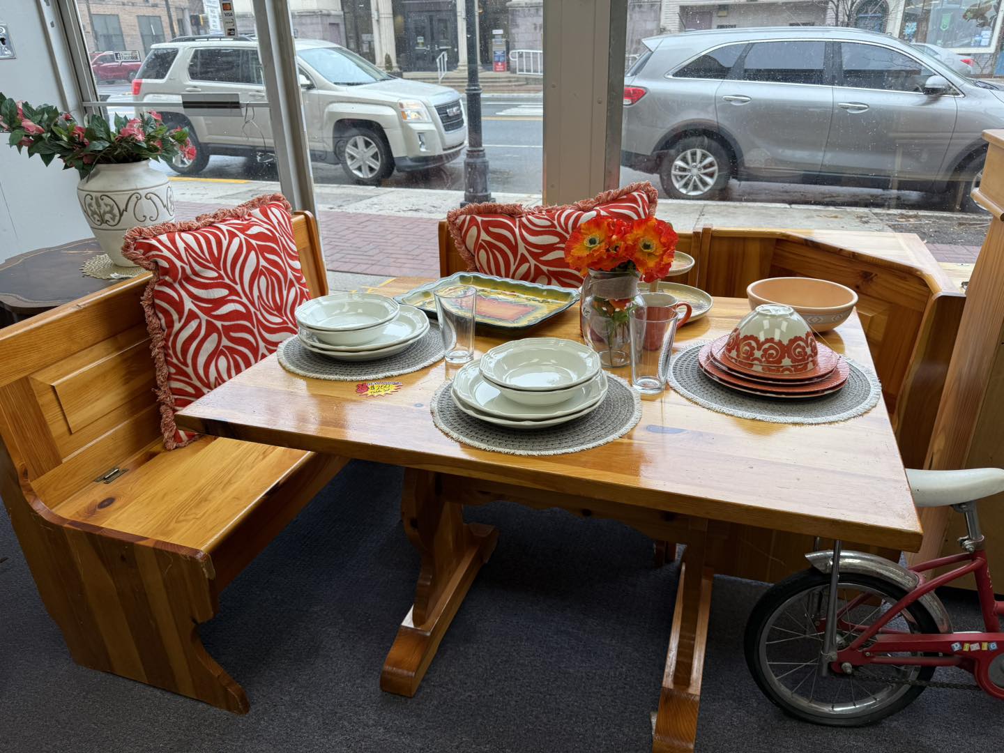Dining set